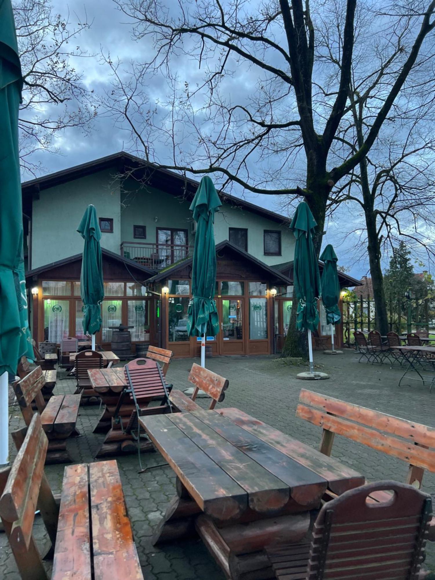 Ribarska Prica-Restoran Pansion Prijedor Bed & Breakfast ภายนอก รูปภาพ